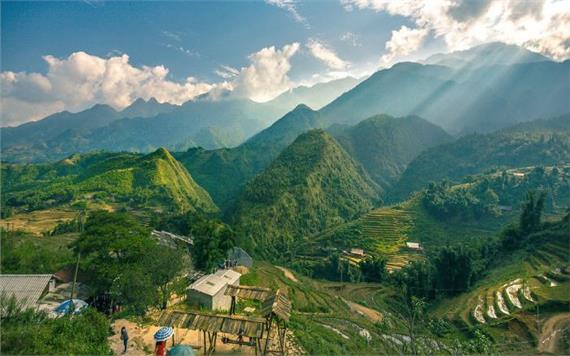Discover the Allure of Hanoi Sapa and Halong Bay 6 Days 5 Nights